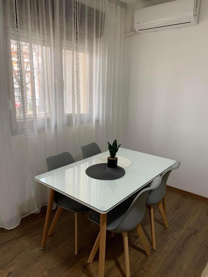 Mar Lux Apartment Kumanovo Ngoại thất bức ảnh