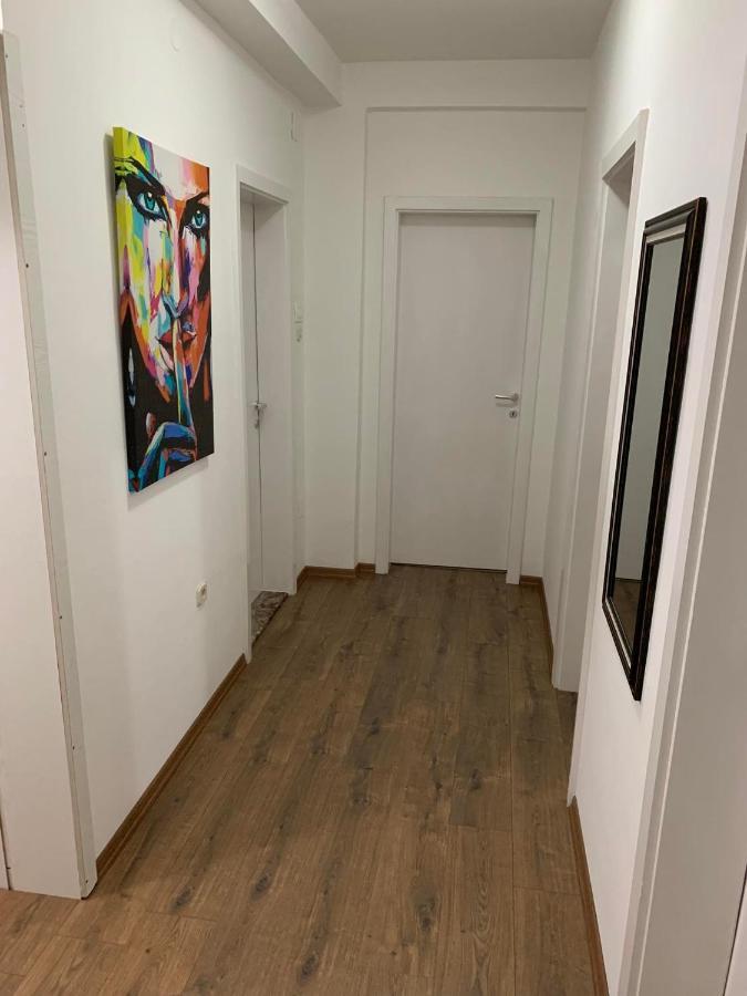 Mar Lux Apartment Kumanovo Ngoại thất bức ảnh