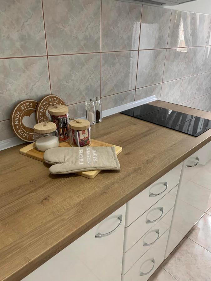 Mar Lux Apartment Kumanovo Ngoại thất bức ảnh